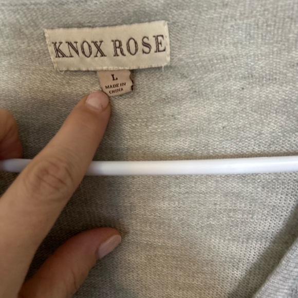 Knox Rose Large Gray Fringe Long Sleeve one button wrap over - Picture 4 of 7